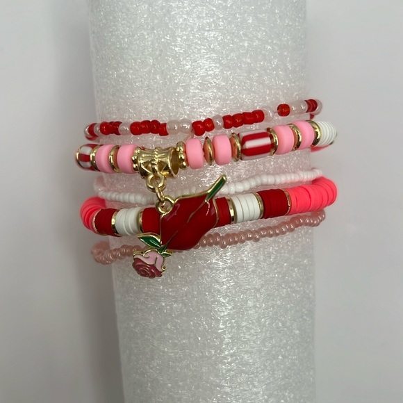 5PC Lips Charm Stretch Bracelet Stack - Picture 3 of 4